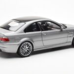 BMW M3 E46 CSL Pelēks Kyosho 1:18 - image 3 of 8