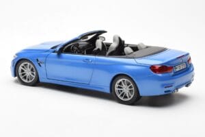 BMW M4 F83 Kabriolets Yas Marina Zils Paragon 1:18 80432339612 Metāls — attēls 7 no 8