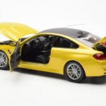 BMW M4 F82 Austin Dzeltens Metallic Paragon 1:18 - image 5 of 8
