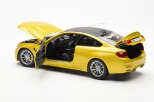 BMW M4 F82 Austin Dzeltens Metallic Paragon 1:18 80432339606 Metāls — attēls 5 no 8