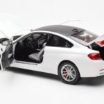 BMW M4 F82 Frozen Brilliant Balts Paragon 1:18 - image 5 of 8