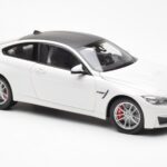 BMW M4 F82 Frozen Brilliant Balts Paragon 1:18 - image 6 of 8
