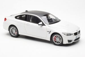BMW M4 F82 Frozen Brilliant Balts Paragon 1:18 PA-97101 Metāls — attēls 6 no 8