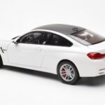 BMW M4 F82 Frozen Brilliant Balts Paragon 1:18 - image 7 of 8