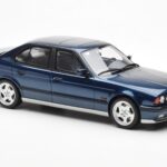BMW M5 E34 Zils Metallic Otto 1:18 - image 4 of 6