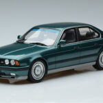 BMW M5 E34 Cecotto Edition Zaļš Otto 1:18