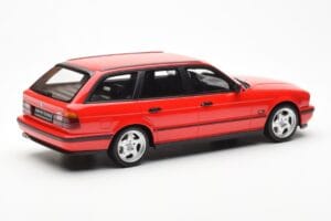 BMW M5 E34 Touring Sarkans Otto 1:18 OT951 Sveķi — attēls 2 no 6