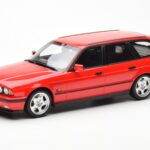 BMW M5 E34 Touring Sarkans Otto 1:18