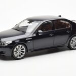 BMW M5 E60 Carbon Melns Kyosho 1:18