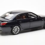 BMW M5 E60 Carbon Melns Kyosho 1:18 - image 3 of 8