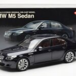 BMW M5 E60 Carbon Melns Kyosho 1:18 - image 8 of 8