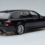 BMW M5 E61 Touring Melns Otto 1:18 - image 2 of 6
