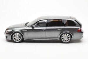 BMW M5 E61 Touring Pelēks Otto 1:18 OT189 Sveķi — attēls 3 no 6