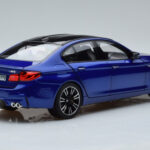 BMW M5 F90 Marina Bay Zils Norev 1:18 - image 3 of 7