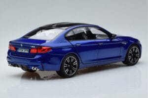 BMW M5 F90 Marina Bay Zils Norev 1:18 80432454783 Metāls — attēls 3 no 7