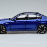 BMW M5 F90 Marina Bay Zils Norev 1:18 - image 4 of 7