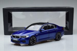 BMW M5 F90 Marina Bay Zils Norev 1:18 80432454783 Metāls — attēls 7 no 7