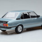 BMW M535i E12 Zils Norev 1:18 - image 2 of 6