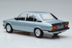BMW M535i E12 Zils Norev 1:18 183269 Metāls — attēls 5 no 6