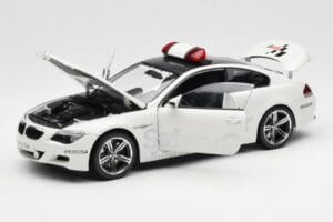 BMW M6 E63 MotoGP Safety Car 2006 Kyosho 1:18 08707GPB Metāls — attēls 2 no 8