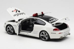 BMW M6 E63 MotoGP Safety Car 2006 Kyosho 1:18 08707GPB Metāls — attēls 5 no 8