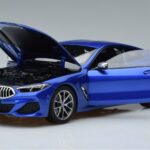 BMW M850i G15 Zils Metallik Norev 1:18 183286 Metāls - image 2 of 7