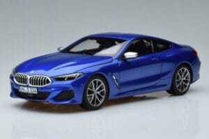 BMW M850i G15 Zils Metallik Norev 1:18 183286 Metāls