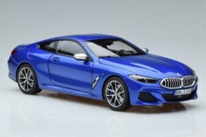 BMW M850i G15 Zils Metallik Norev 1:18 183286 Metāls — attēls 5 no 7
