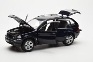 BMW X5 4.4i E53 Tumši Zils Kyosho 1:18 08521DB Metāls — attēls 2 no 8