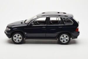 BMW X5 4.4i E53 Tumši Zils Kyosho 1:18 08521DB Metāls — attēls 4 no 8
