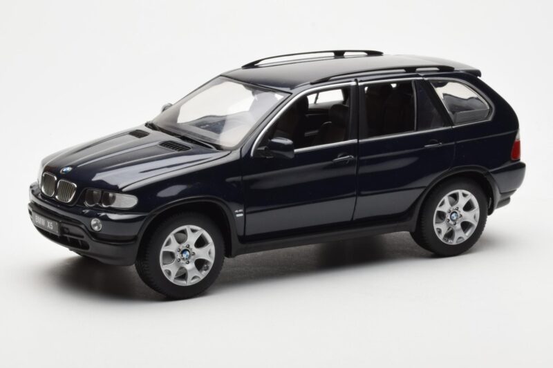 BMW X5 4.4i E53 Tumši Zils Kyosho 1:18