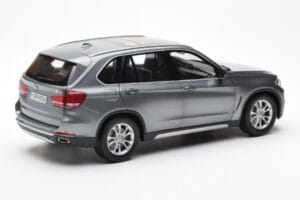 BMW X5 F15 Space Pelēks Paragon 1:18 80432318988 Metāls — attēls 3 no 8
