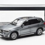 BMW X5 F15 Space Pelēks Paragon 1:18 - image 8 of 8
