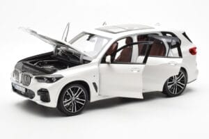 BMW X5 G05 Balts Paragon 1:18 80432450996 Metāls — attēls 2 no 8