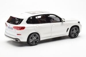BMW X5 G05 Balts Paragon 1:18 80432450996 Metāls — attēls 3 no 8