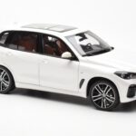 BMW X5 G05 Balts Paragon 1:18 - image 6 of 8