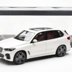 BMW X5 G05 Balts Paragon 1:18 - image 8 of 8