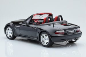 BMW Z3 M E36/7 Roadster Melns Otto 1:18 OT1016 Sveķi — attēls 4 no 5