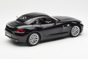 BMW Z4 E89 Spider Melns Metalik Kyosho 1:18 08771BK Metāls — attēls 4 no 9