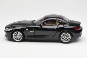 BMW Z4 E89 Spider Melns Metalik Kyosho 1:18 08771BK Metāls — attēls 5 no 9