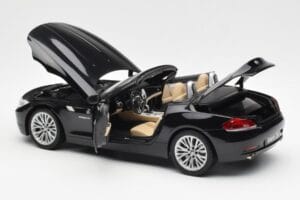 BMW Z4 E89 Spider Melns Metalik Kyosho 1:18 08771BK Metāls — attēls 6 no 9