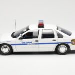 Chevrolet Caprice Cheyenne Policija UT Models 1:18 - image 3 of 6