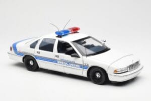 Chevrolet Caprice Sebring Policija UT Models 1:18 21029 Metāls — attēls 4 no 6