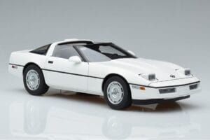 Chevrolet Corvette C4 Balts AUTOart 1:18 71243 Metāls — attēls 6 no 8