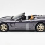 Chevrolet Corvette C5 Kabriolets Violets Perlamutra Metaliks UT Models 1:18 - image 3 of 6