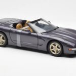 Chevrolet Corvette C5 Kabriolets Violets Perlamutra Metaliks UT Models 1:18 - image 4 of 6