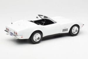Chevrolet Corvette C3 Kabriolets Can-Am Balts Norev 1:18 189038 Metāls — attēls 2 no 6