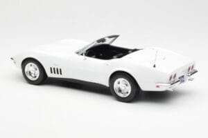 Chevrolet Corvette C3 Kabriolets Can-Am Balts Norev 1:18 189038 Metāls — attēls 5 no 6