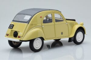 Citroen 2CV Sahara Dzeltens Otto 1:18 OT1027 Sveķi — attēls 2 no 6