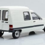 Citroen C15 E Balts Otto 1:18 - image 2 of 6